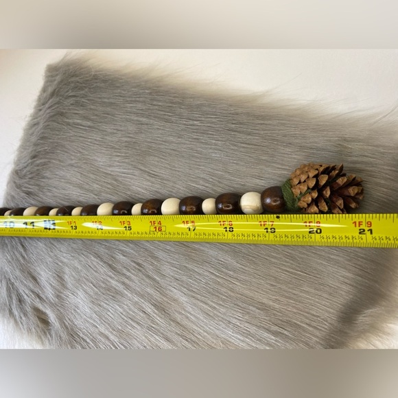 Handmade pine cone wreath / wooden basin garland - Picture 4 of 7